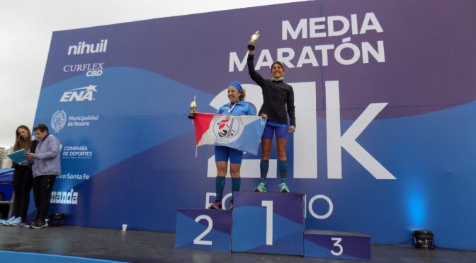 MARÍA BERNARDITA COFFY HIZO PODIO EN EL MEDIO MARATÓN DE ROSARIO