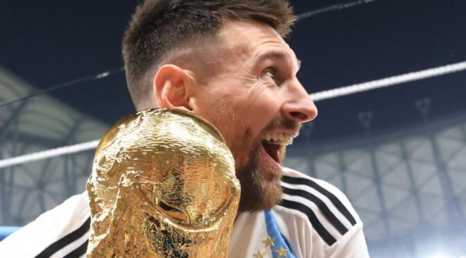 LAS COPAS GANADAS POR ARGENTINA ESTARÁN EN CIUDAD ESTE LUNES