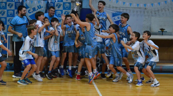 REGATAS URUGUAY FESTEJÓ EL TÍTULO NACIONAL EN U12