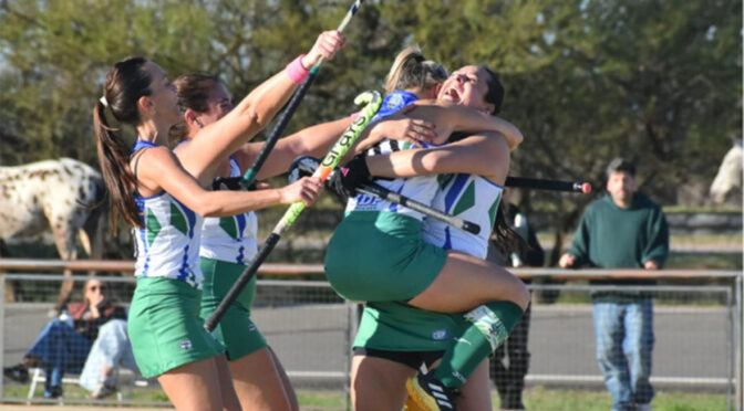 JULY PRAT: “SOMOS LAS PRIMERAS CAMPEONAS MASTER DE LA AHCDU”