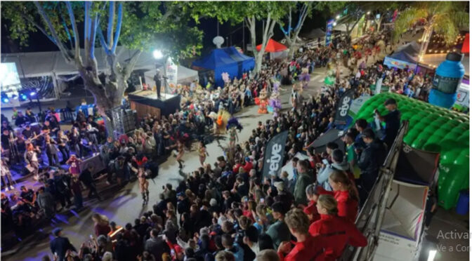 UNA MULTITUD ACOMPAÑÓ LA INAUGURACIÓN DEL MUNDIAL DE MARATÓN